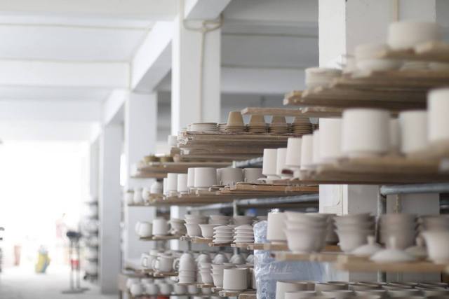 陶瓷胚體烘干，選用高溫烘干除濕機(jī)